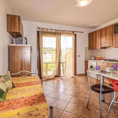 Appartamento Awesome In With Kitchenette